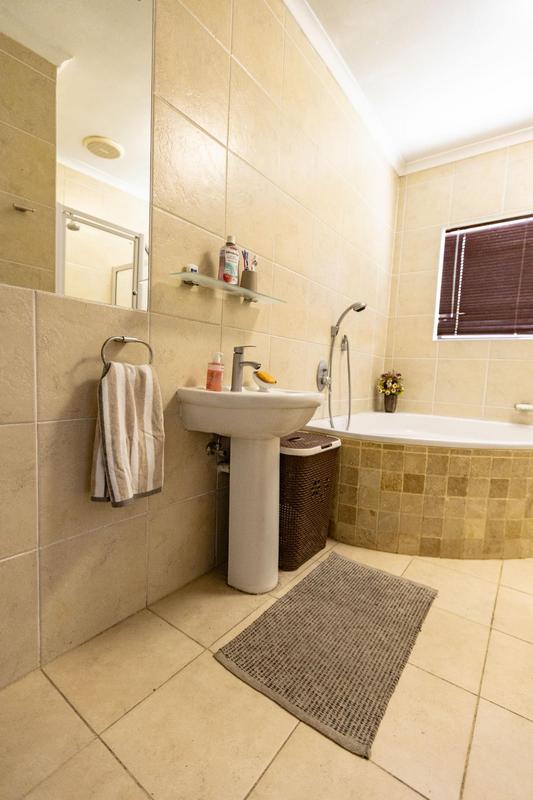 3 Bedroom Property for Sale in Belgravia Western Cape